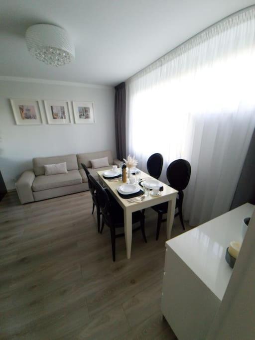 Apartament Uroczy, Jasny Apartament Oraz Bezplatny Parking! Kraków Zewnętrze zdjęcie
