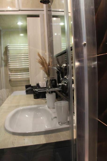 Apartament Uroczy, Jasny Apartament Oraz Bezplatny Parking! Kraków Zewnętrze zdjęcie
